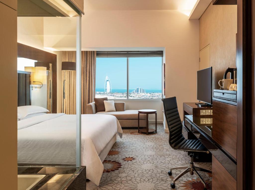 شيراتون مول الإمارات أفضل فنادق بالقرب من مول الإمارات