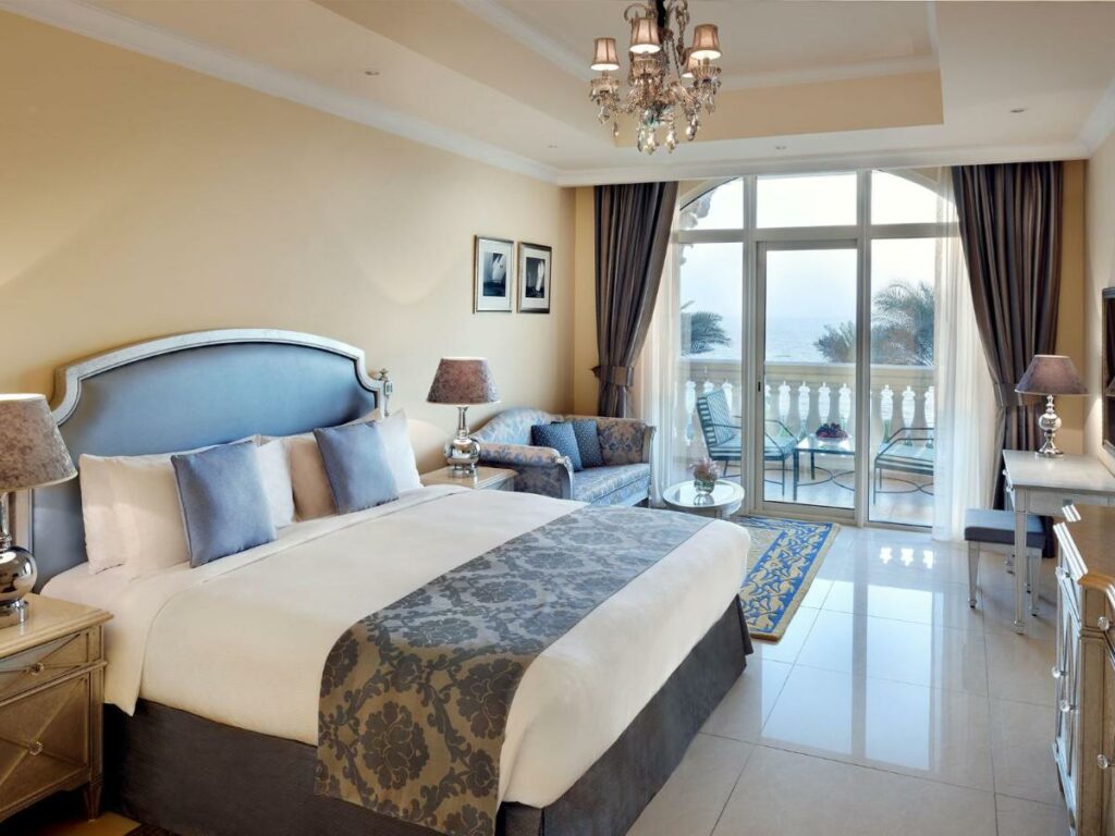  فندق كمبنسكي النخلة أحد أحدث فنادق جزيرة النخلة دبي.