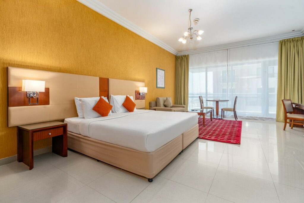 فندق ستار مترو فندق ديرة دبي إختيار موفق لمن يريد شقق فندقية في شارع الرقة دبي.