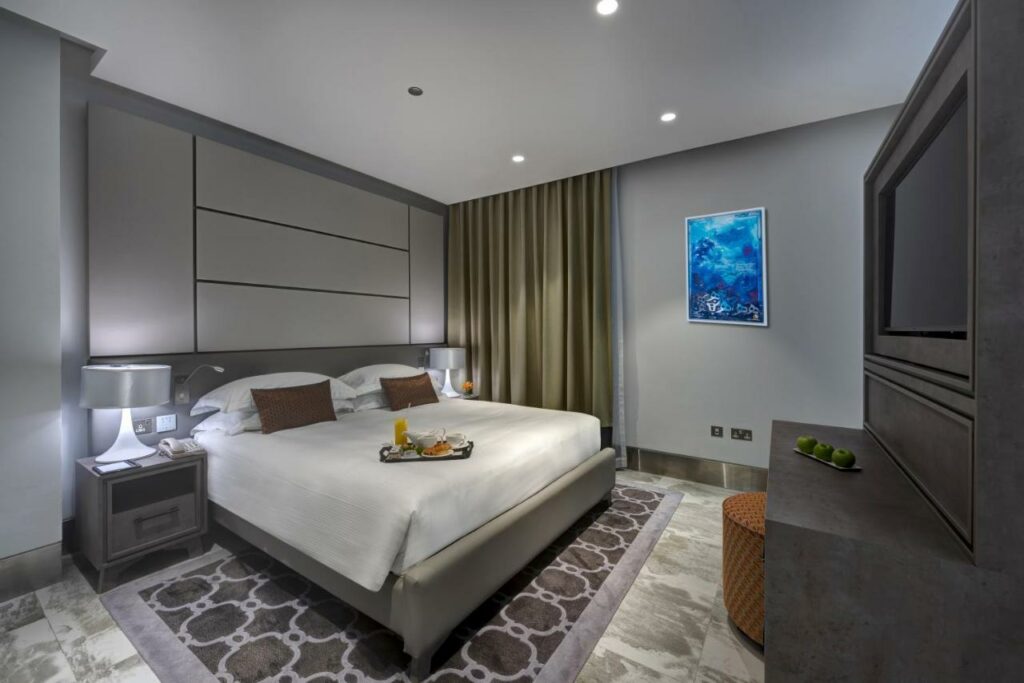 يعد فندق أرجان من روتانا من أفخم أفضل الفنادق العائلية في دبي.
 