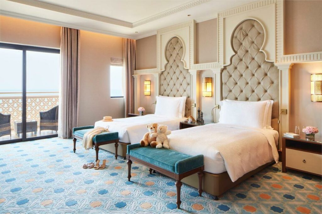 منتجع وفندق القصر دبي