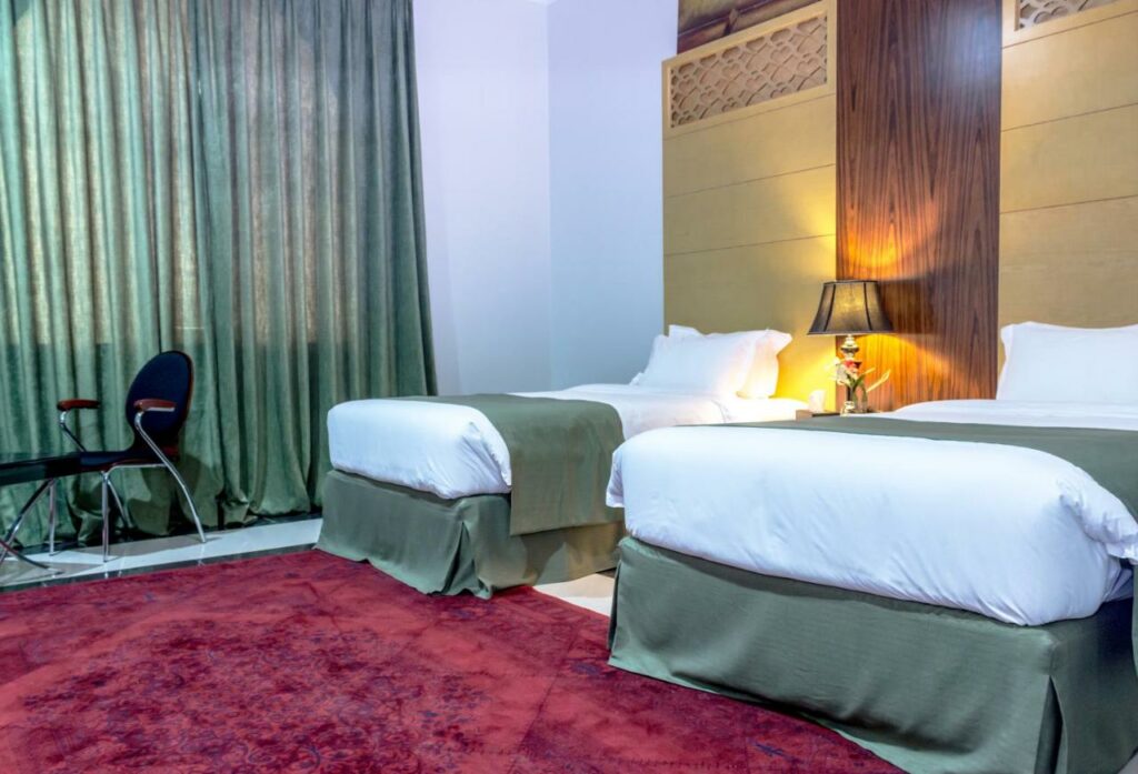 فندق الدوحة داينستي أشهر فنادق سوق واقف قطر.